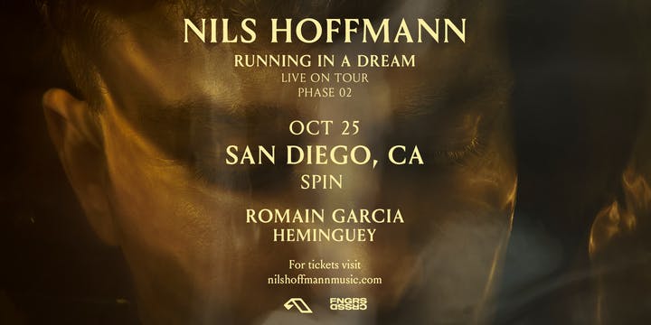 Fngrs Crssd: Nils Hoffmann + Romain Garcia