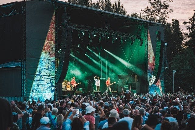 The Clone Roses + Definitely Mightbe + The James Experience