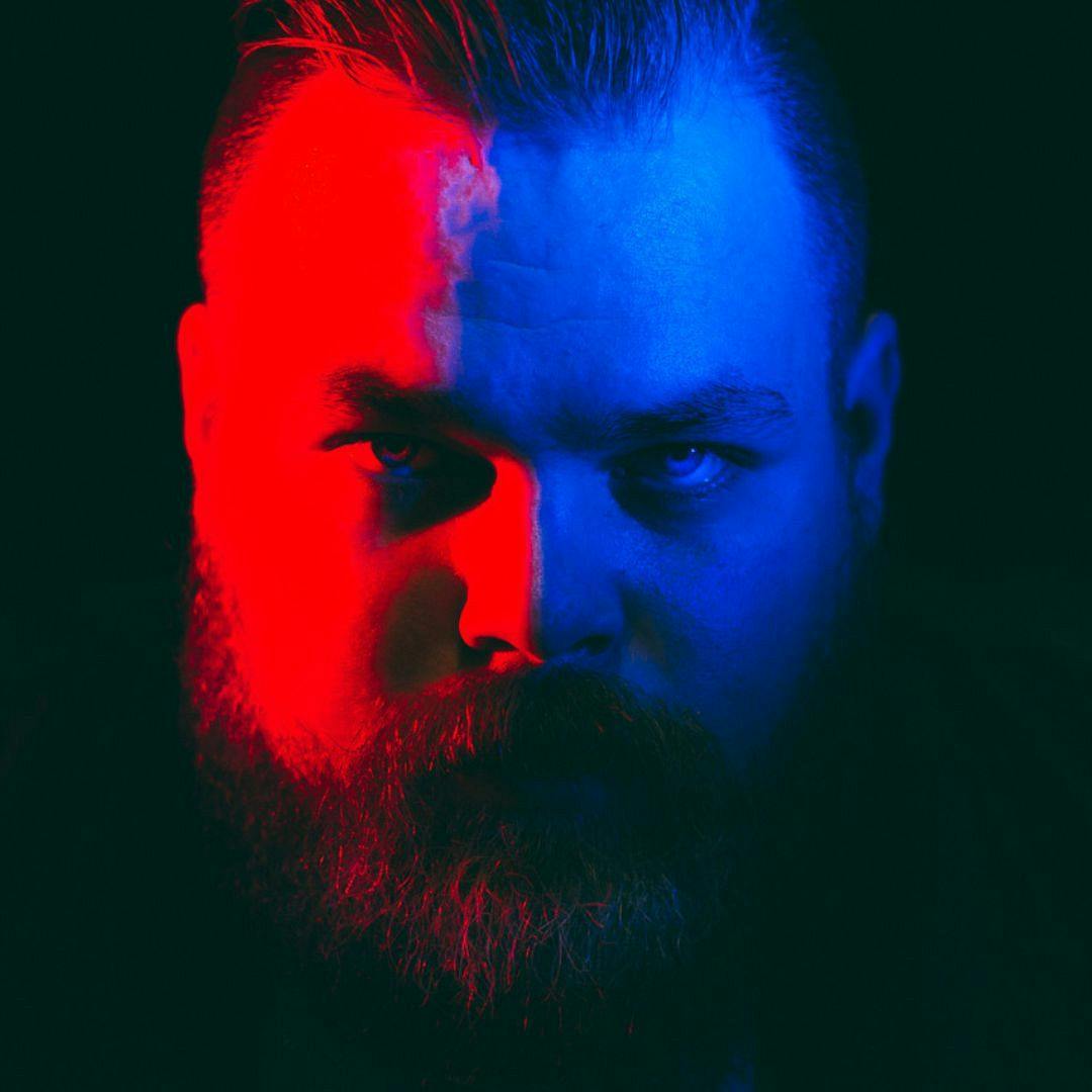 COM TRUISE plus DJ Kid Hops