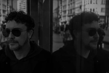 James L Knight Center