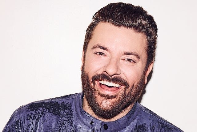 It Must Be Christmas-An Acoustic Evening with Chris Young