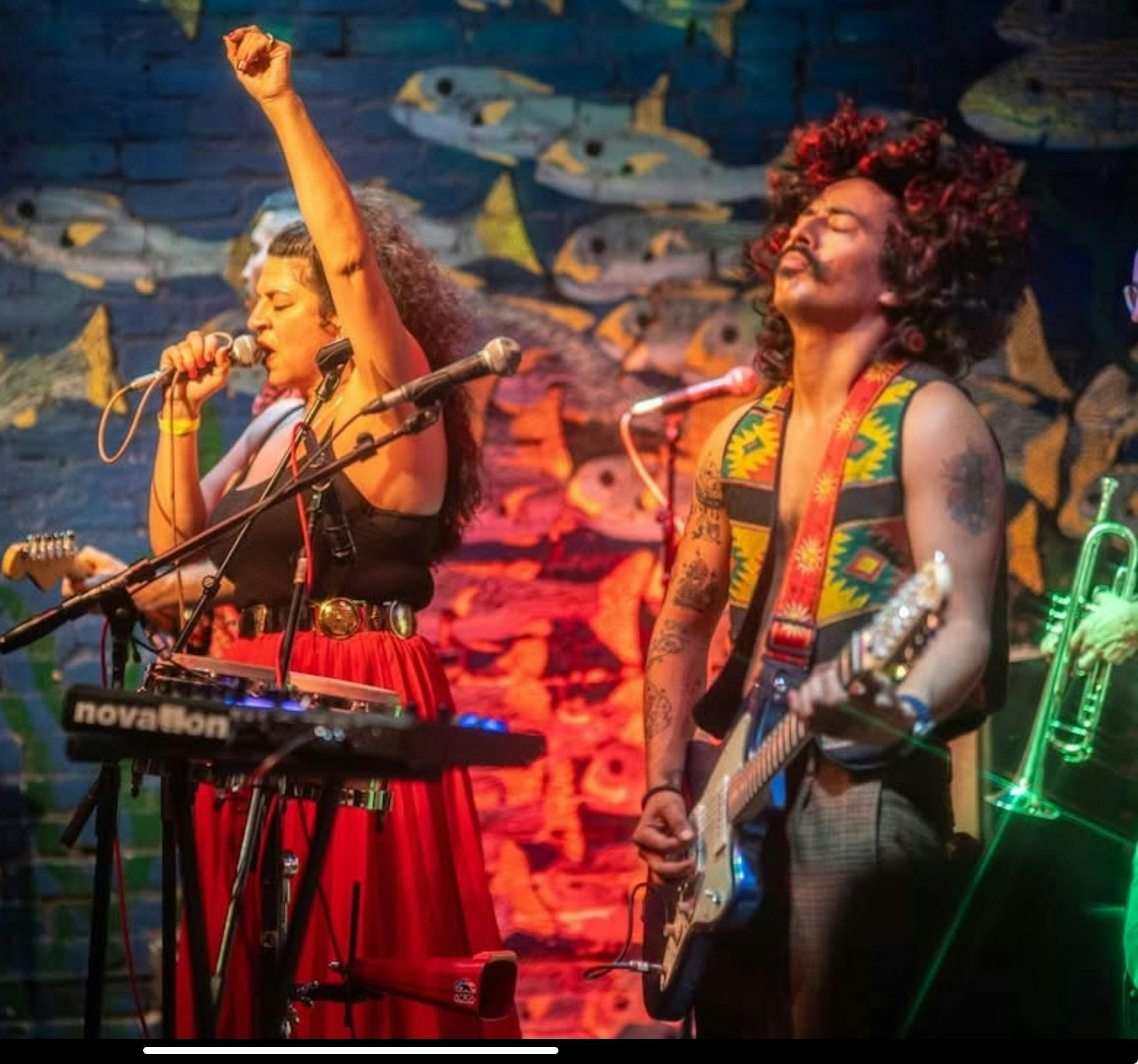 ¡Los Alcos Vinyl Release! w/ The Animeros y Satalights