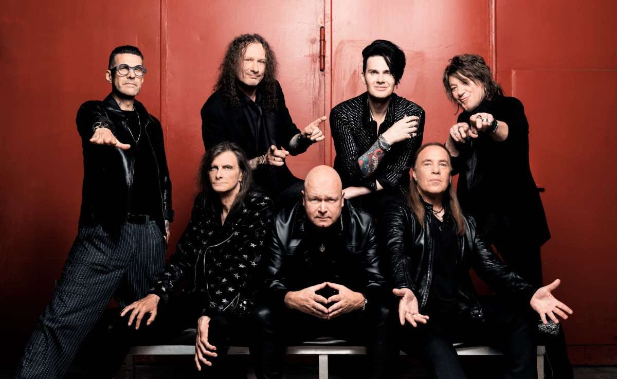 The Rave / Eagles Club