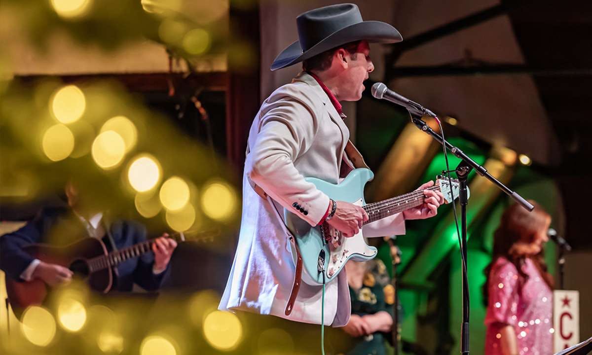 Tovar's Christmas at Cain's