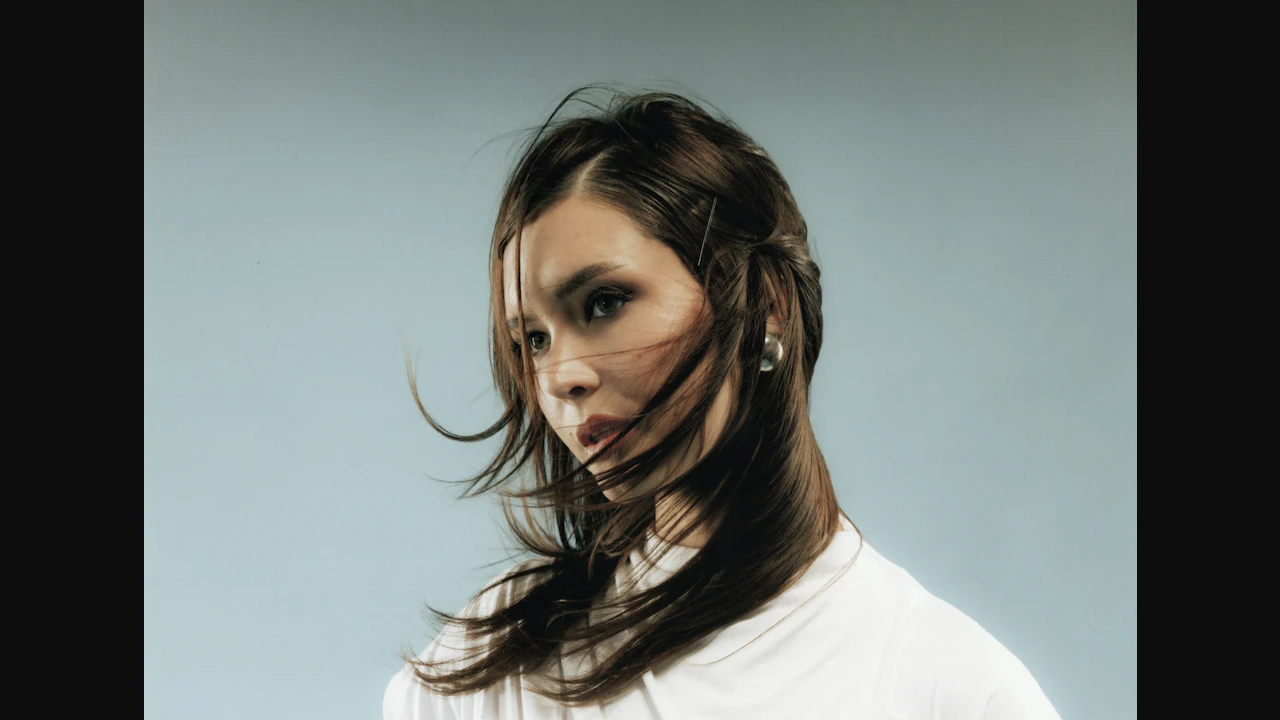 Katie Tupper - Greyhound Tour