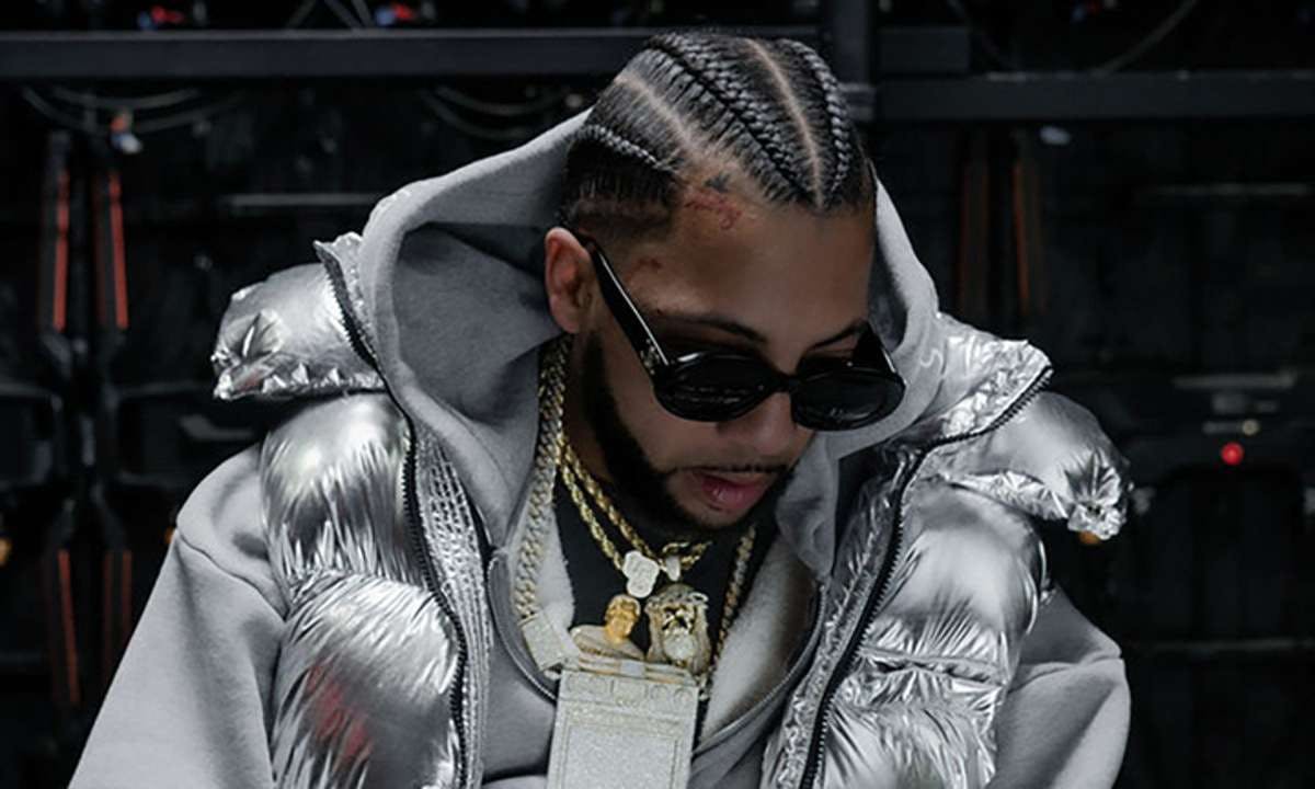 The Rave / Eagles Club