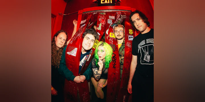 Frankie and the Witch Fingers