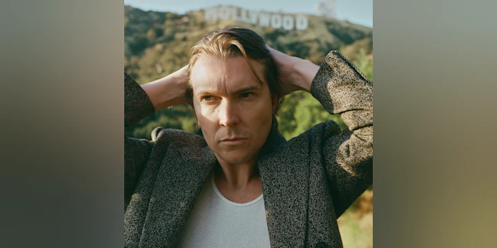 Alex Cameron