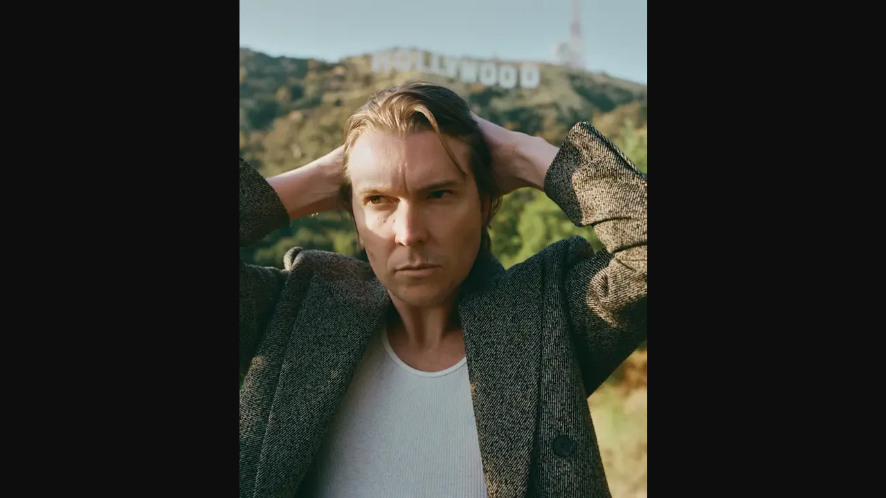 Alex Cameron
