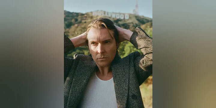 Alex Cameron