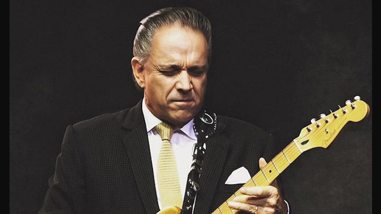 Jimmie Vaughan & The Tilt-A-Whirl Band