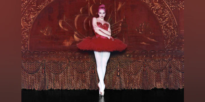 ADÉLA Early Entry Upgrade Package (Show ticket sold separately)