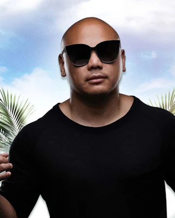 Palm Tree Beach Club