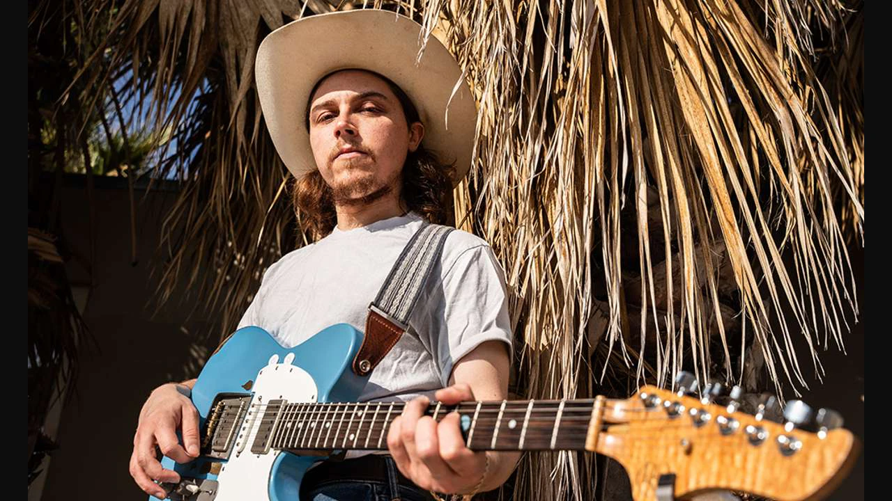 Daniel Donato's Cosmic Country