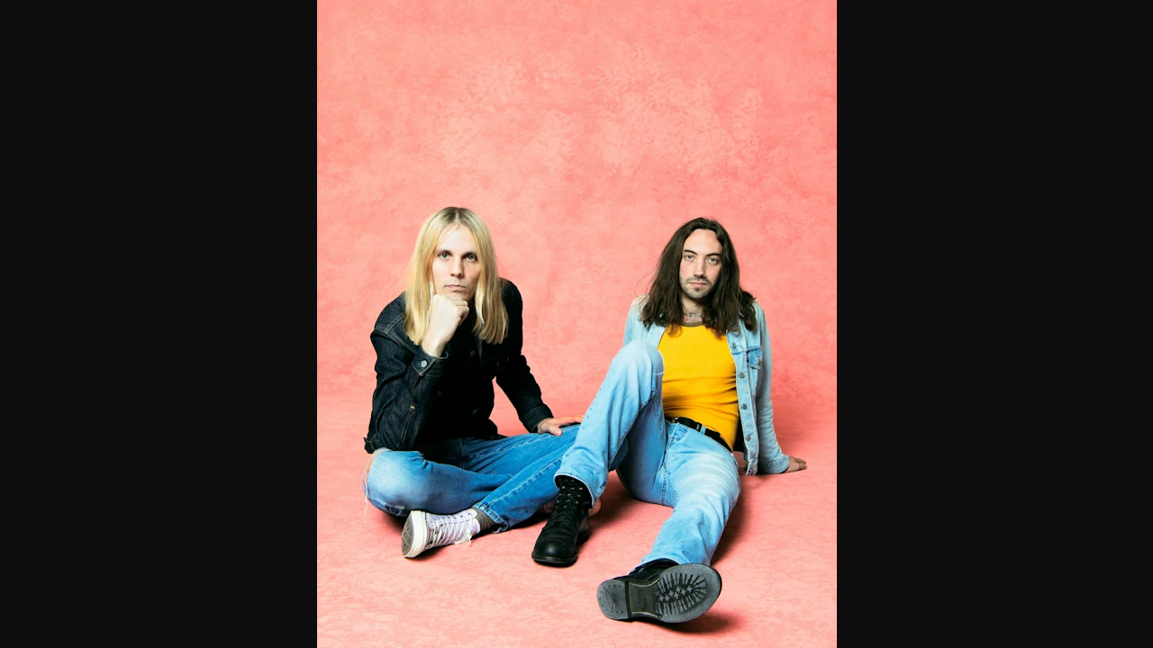 Odd Couple + Support: Kombynat Robotron