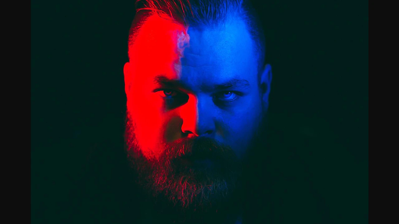 Com Truise