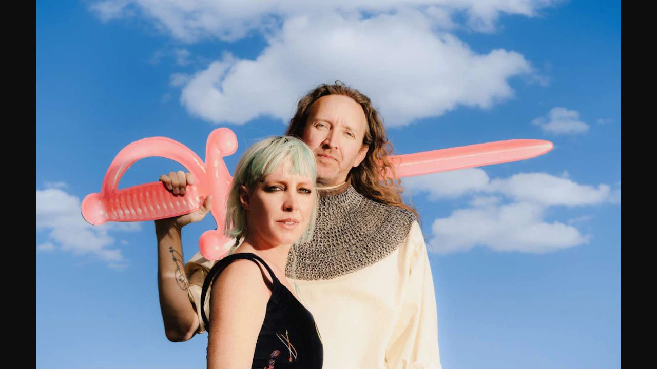 Sylvan Esso - Ow ∞ Tour