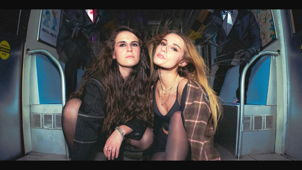 Neoni, Peggy