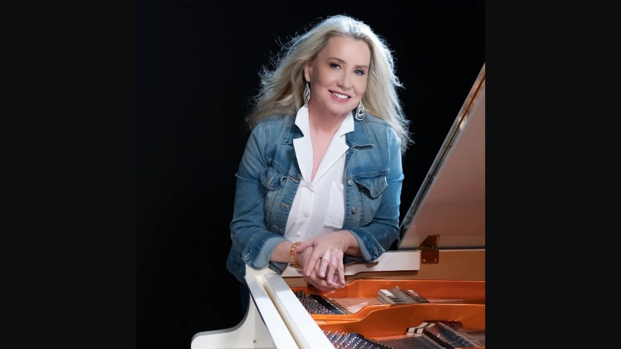 Carol Albert