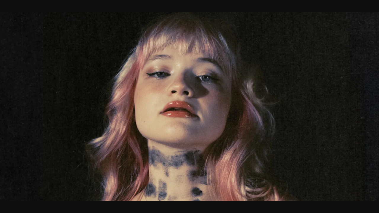 Ella Red