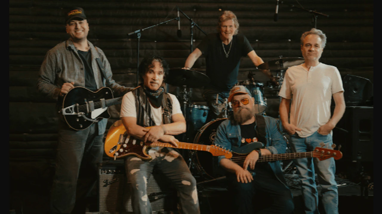 John Oates & The Good Road Band