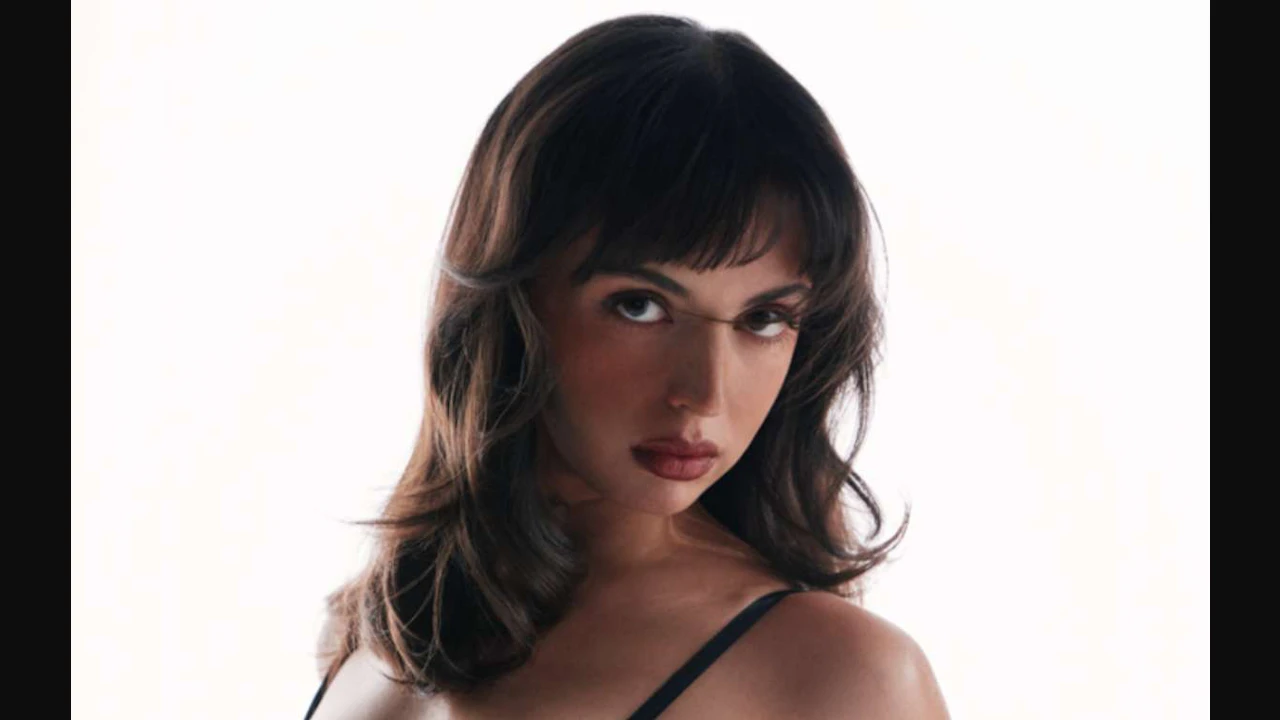 Rebecca Black: Exhibitionism on Tour