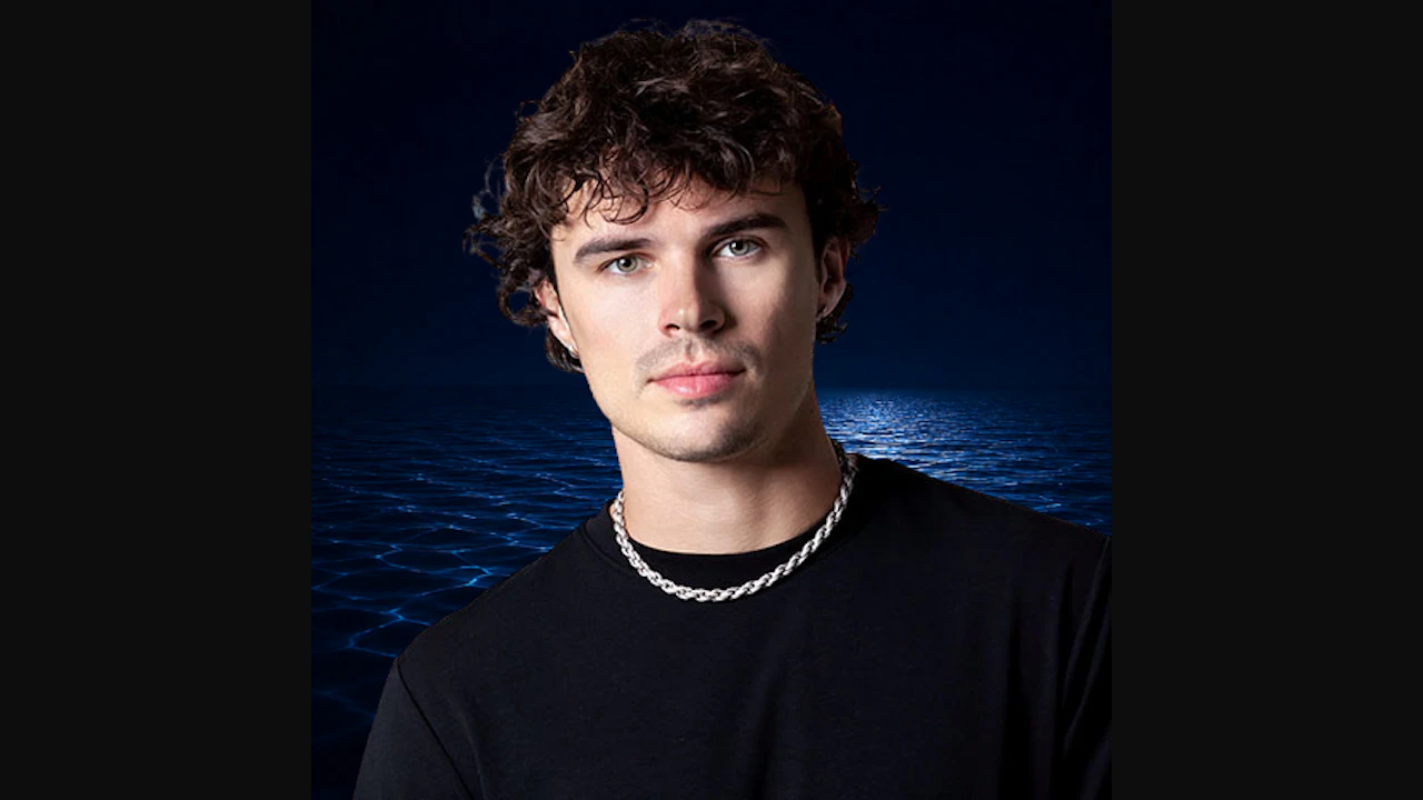 LIV Beach at Night: Nic Vans w Arden Jones