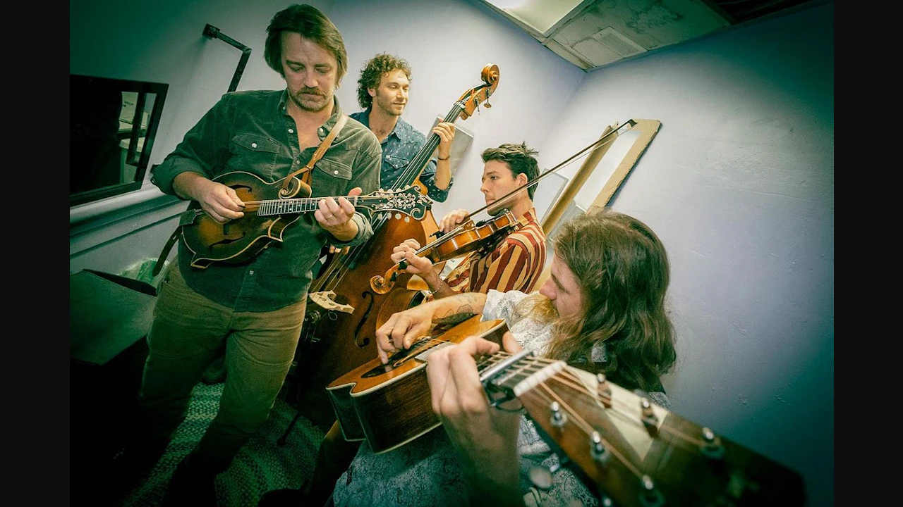 The Fretliners - When The Kettle Sings Tour