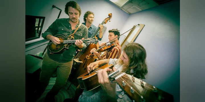 The Fretliners - When The Kettle Sings Tour