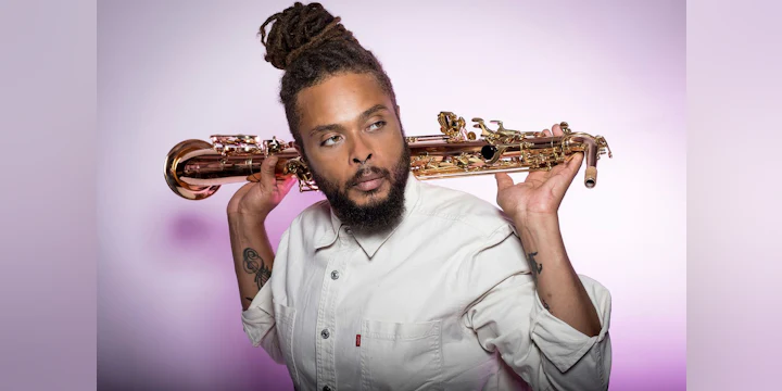 Logan Richardson: blues PEOPLE with THIEFS