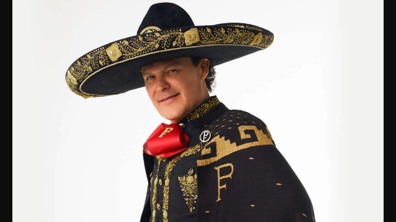 Pedro Fernández - Ave Fénix Two’r