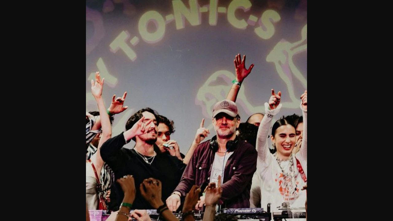 Toy Tonics