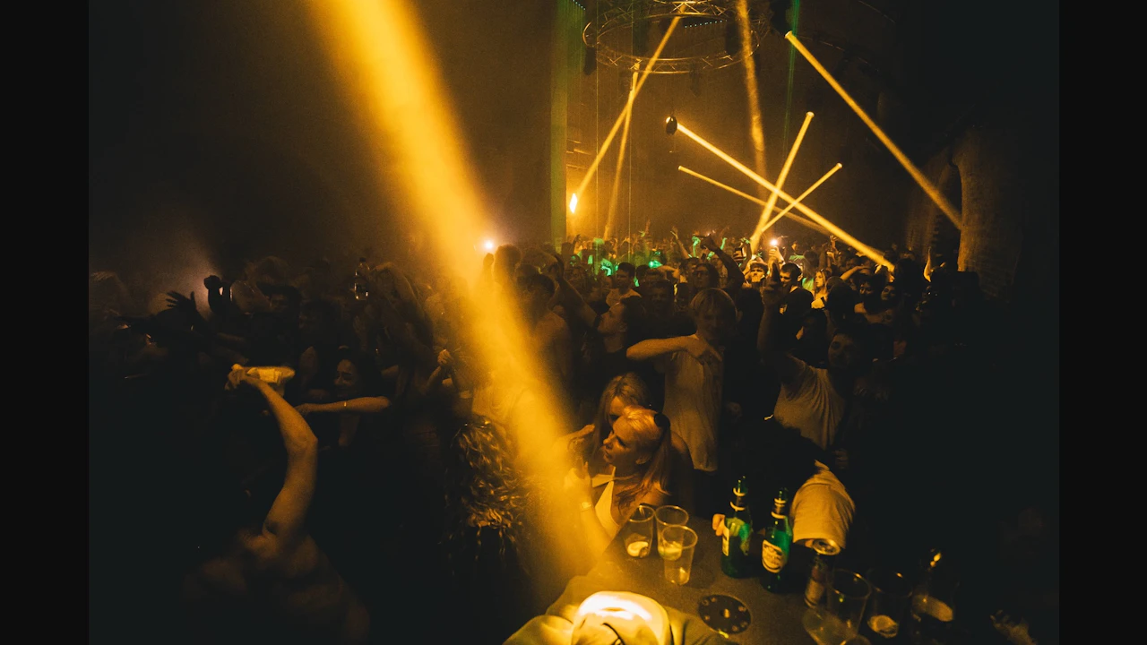 Last Free Tickets + Free Drink - Rnb, Afrohouse, Latin House, Reggaeton, Pop - Motive Party