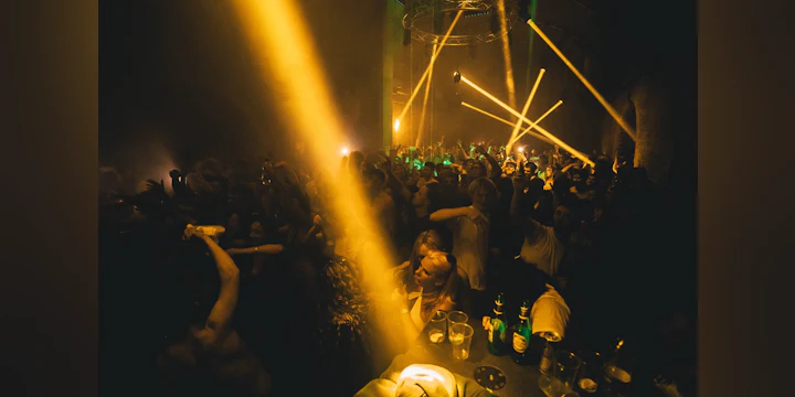 Last Free Tickets + Free Drink - Rnb, Afrohouse, Latin House, Reggaeton, Pop - Motive Party