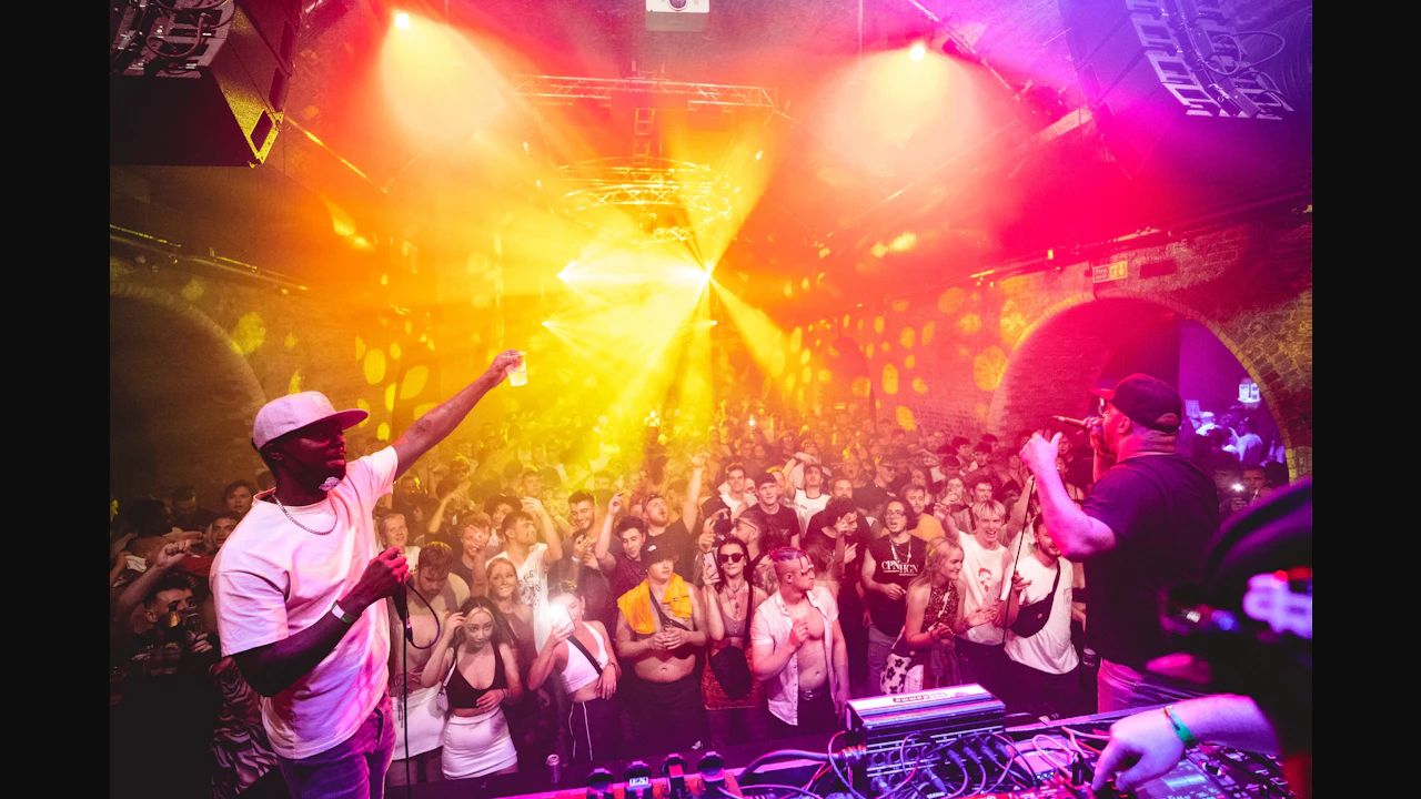 Free Tickets + Free Drink: Winter 2026 – House & Disco All Night Long
