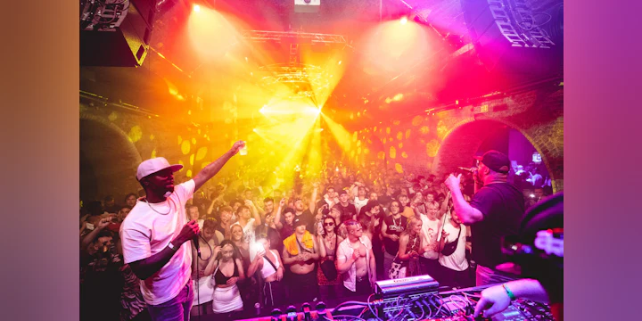 Free Tickets + Free Drink: Winter 2026 – House & Disco All Night Long