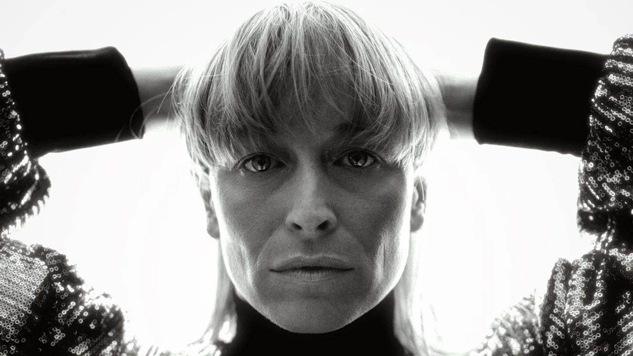 Frannie Holder