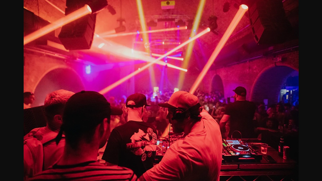 Last Free Tickets: E1 Winter 2026 – House & Disco All Night Long