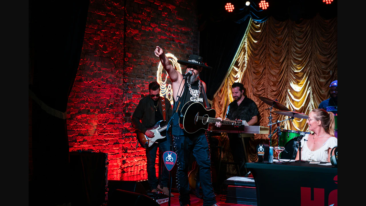 Hooked Live Show