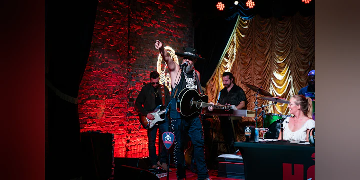 Hooked Live Show