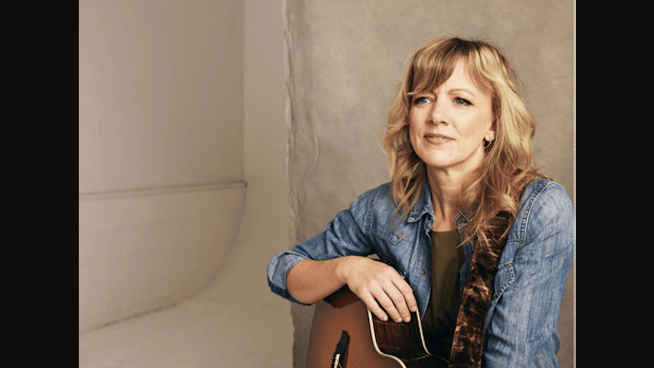 Christmas with Sandra McCracken & Friends