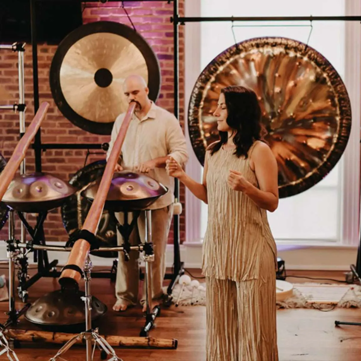 Settle Into Stillness, Roots And Wings Tour: Sound Journey