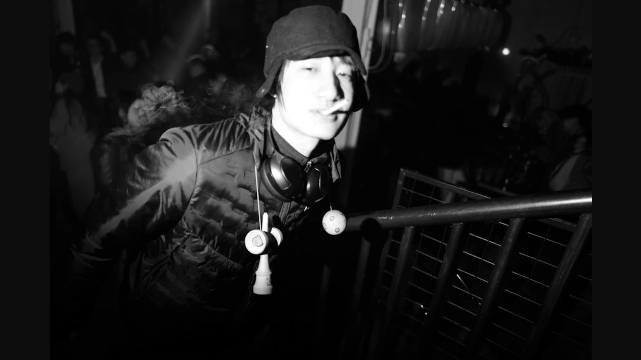 Charlieowo invites Meixing (Beijing)