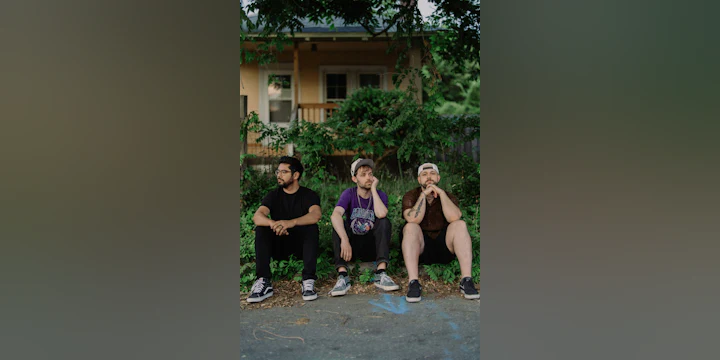 The Crocodile Presents: Beach Vacation, Makeout City
