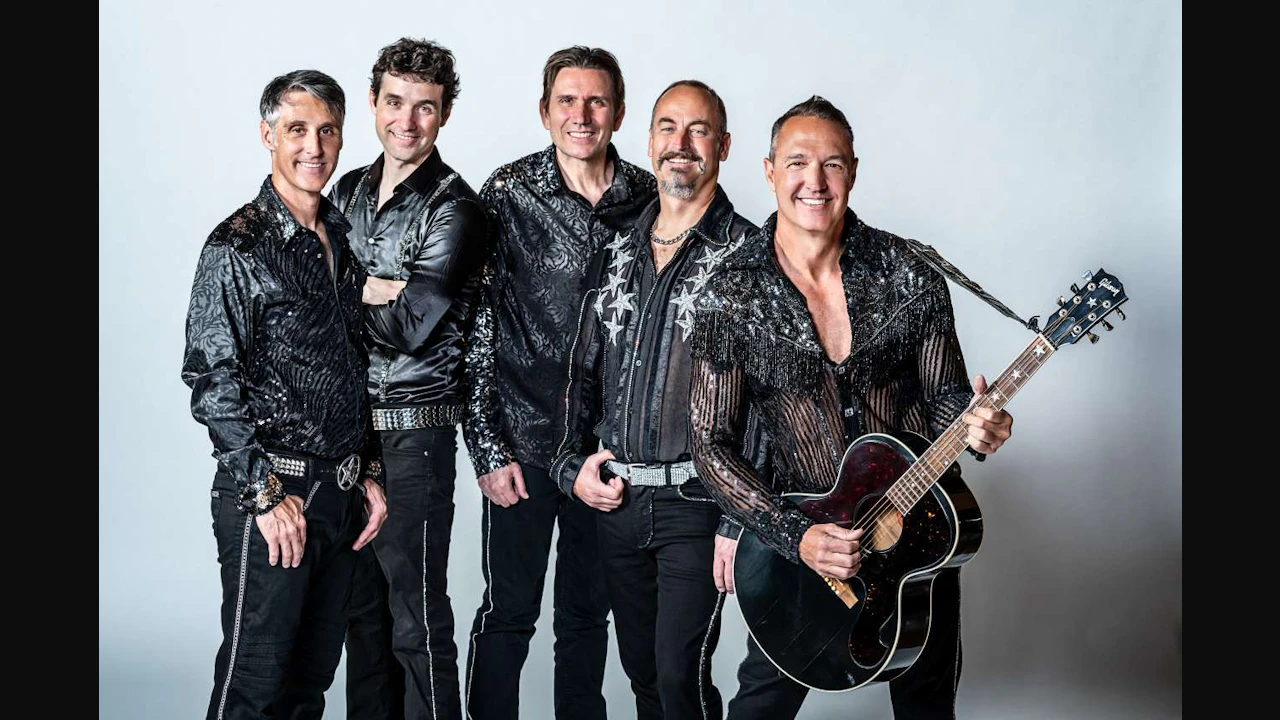Super Diamond - The Neil Diamond Tribute