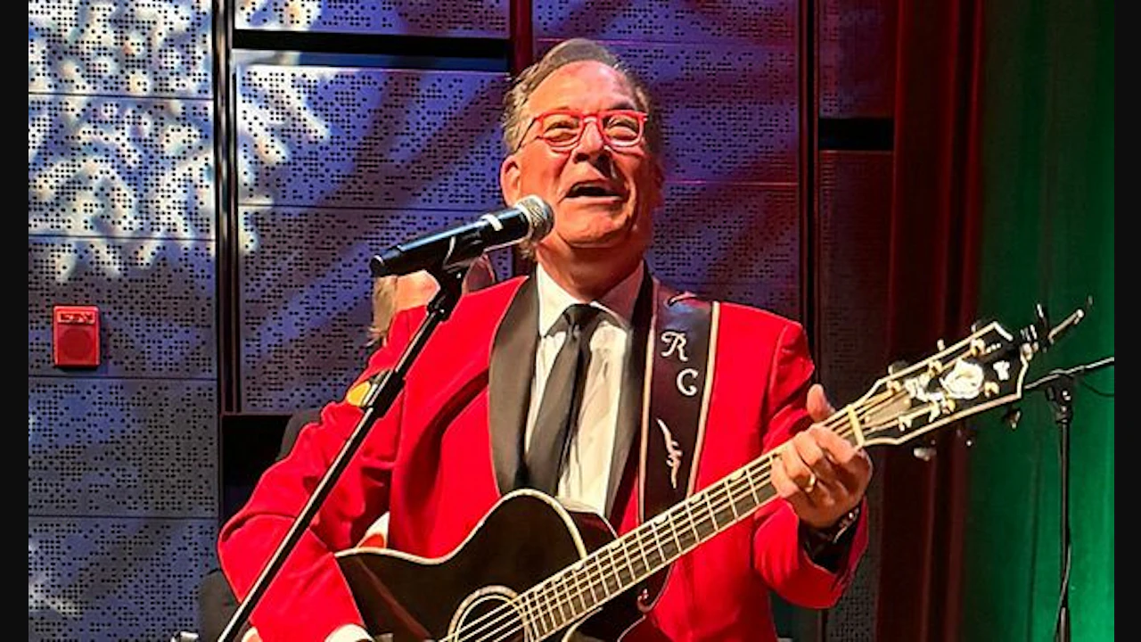 Rick Cavender's Glow of Christmas Cheer