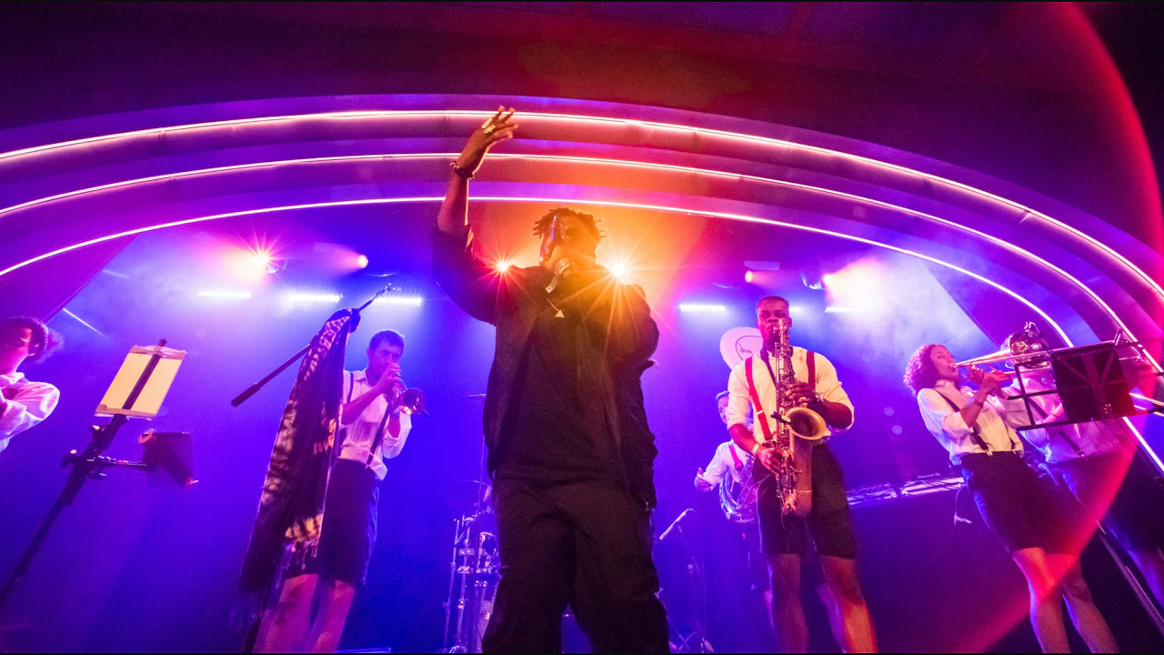 Das Brass Xmas Blowout