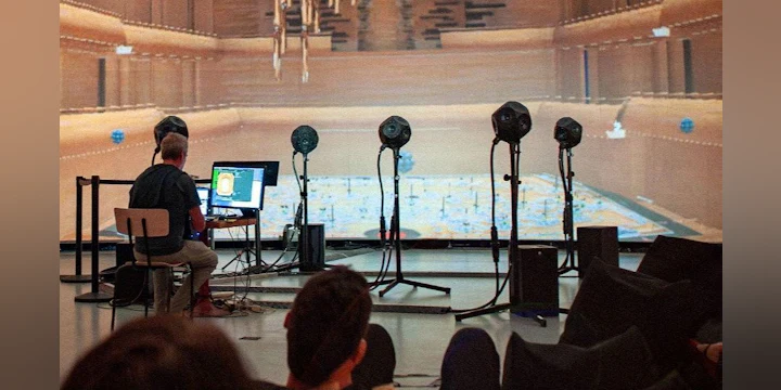 Spatialisation sonore pour installations immersives