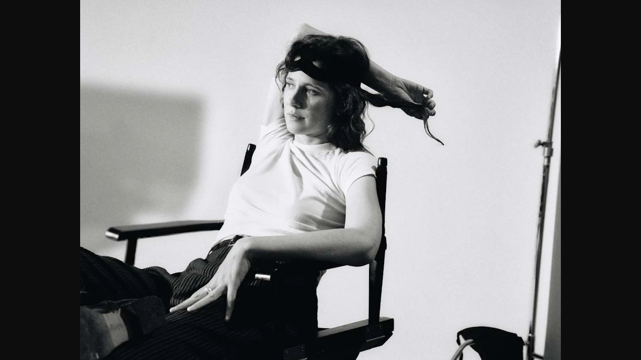Helena Deland - EARLY SHOW!