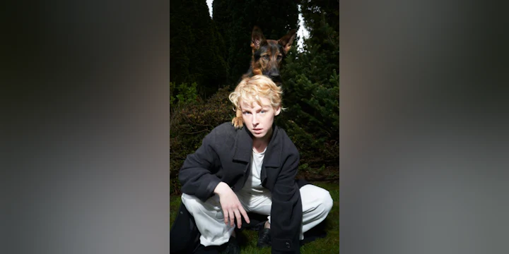 Fenne Lily with Sean Solomon